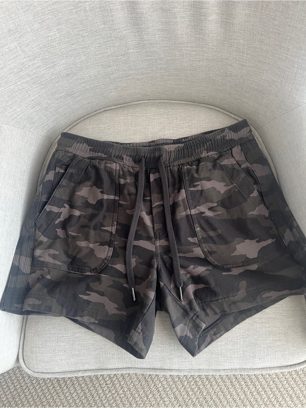 Athleta Farallon Camo Shorts Size 6T